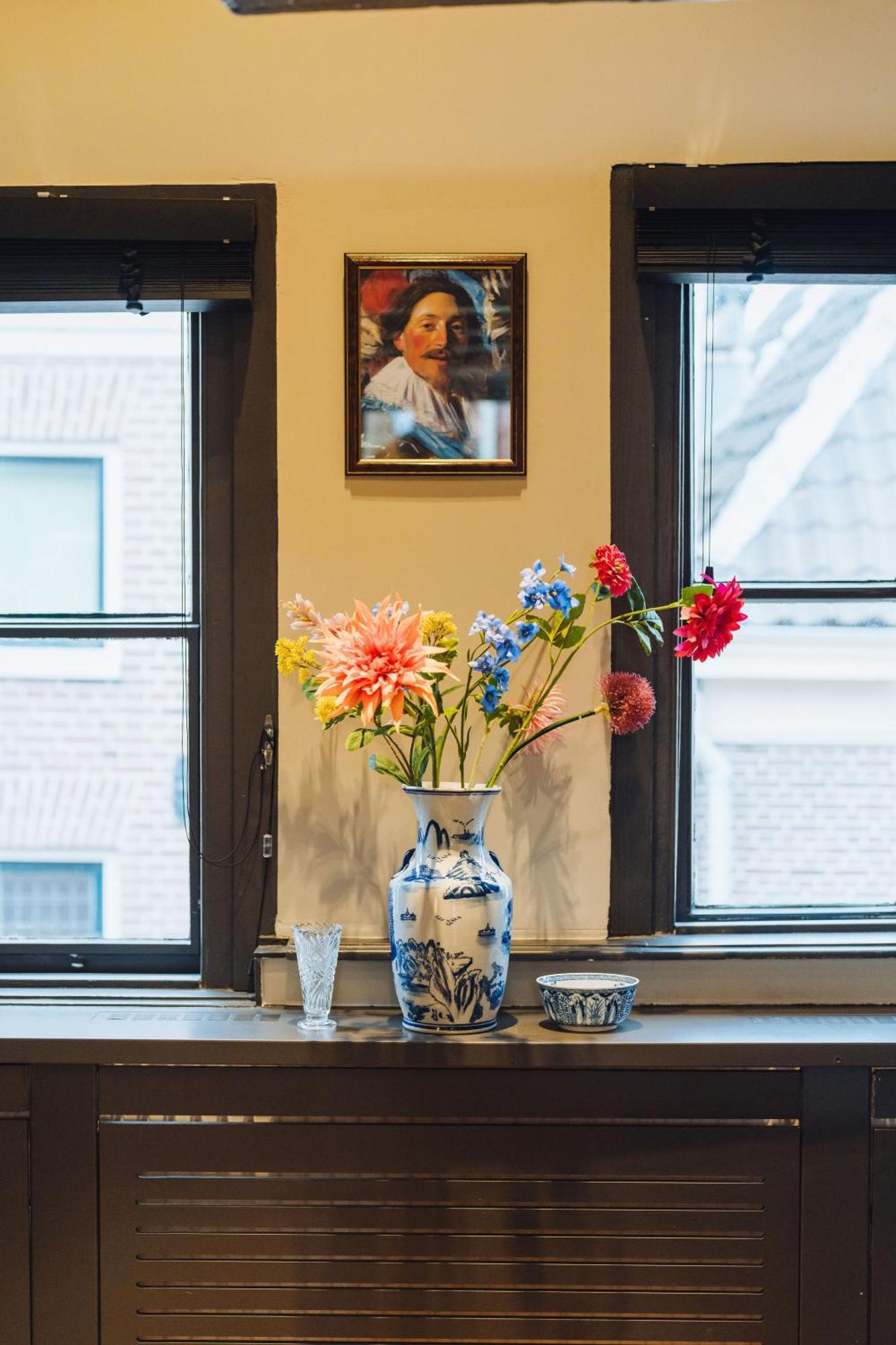 Lok Historics Luxury Art-Inspired Loft In Historic City Centre! Haarlem Exterior photo